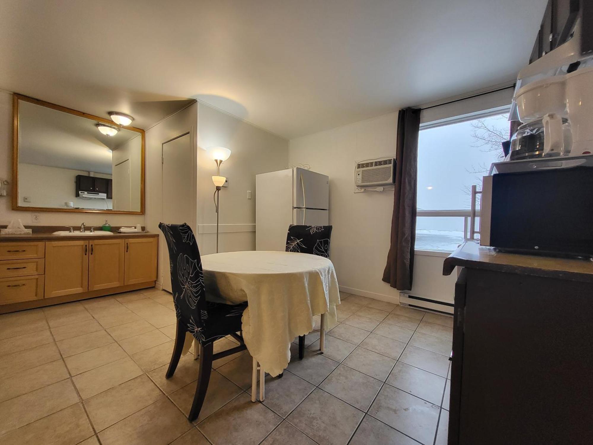 Motel Deblois Sainte-Anne-de-Beaupré Pokoj fotografie